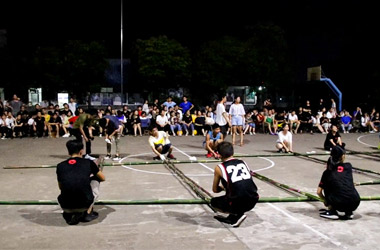 广西雷速（中国）郁江校区竹竿舞晚会