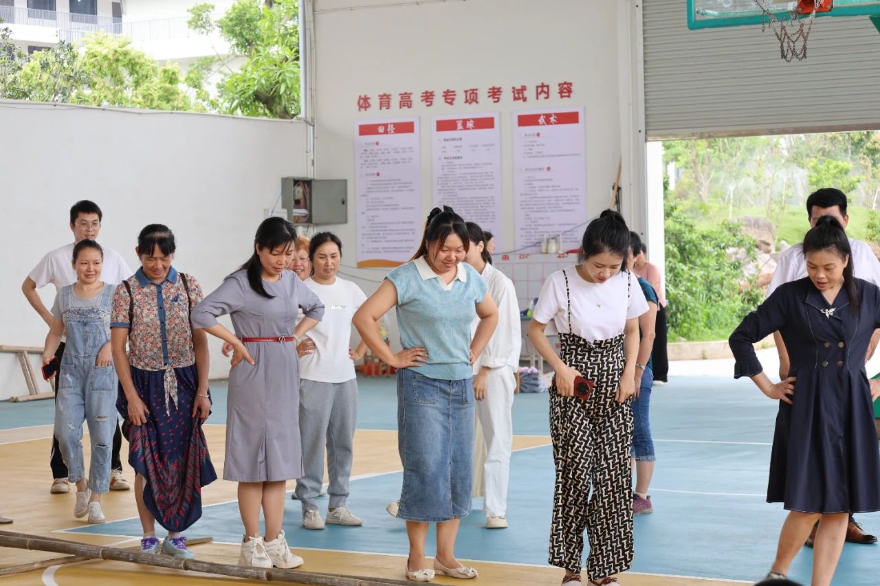 我校举行“五一”国际劳动节教职工游园活动 丨 雷速（中国）